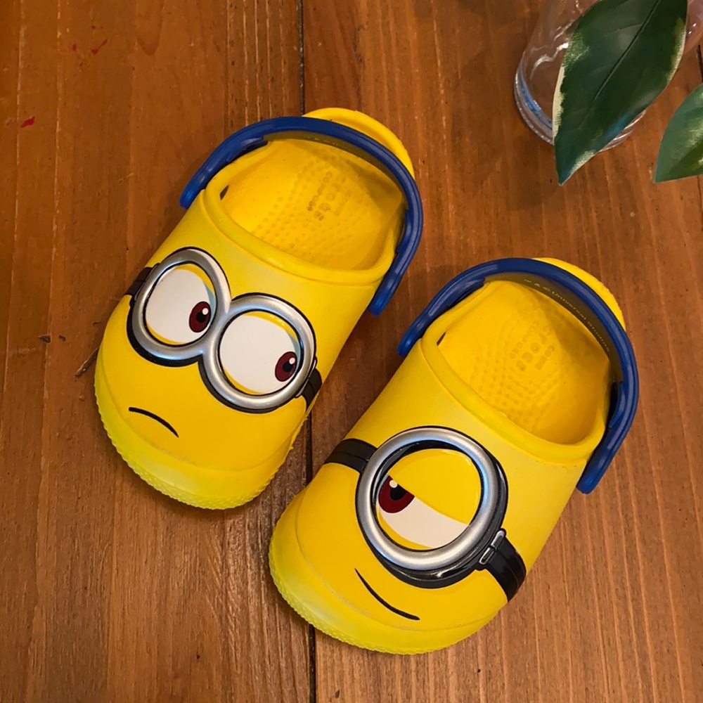 Crocs Minions yellow Size 7